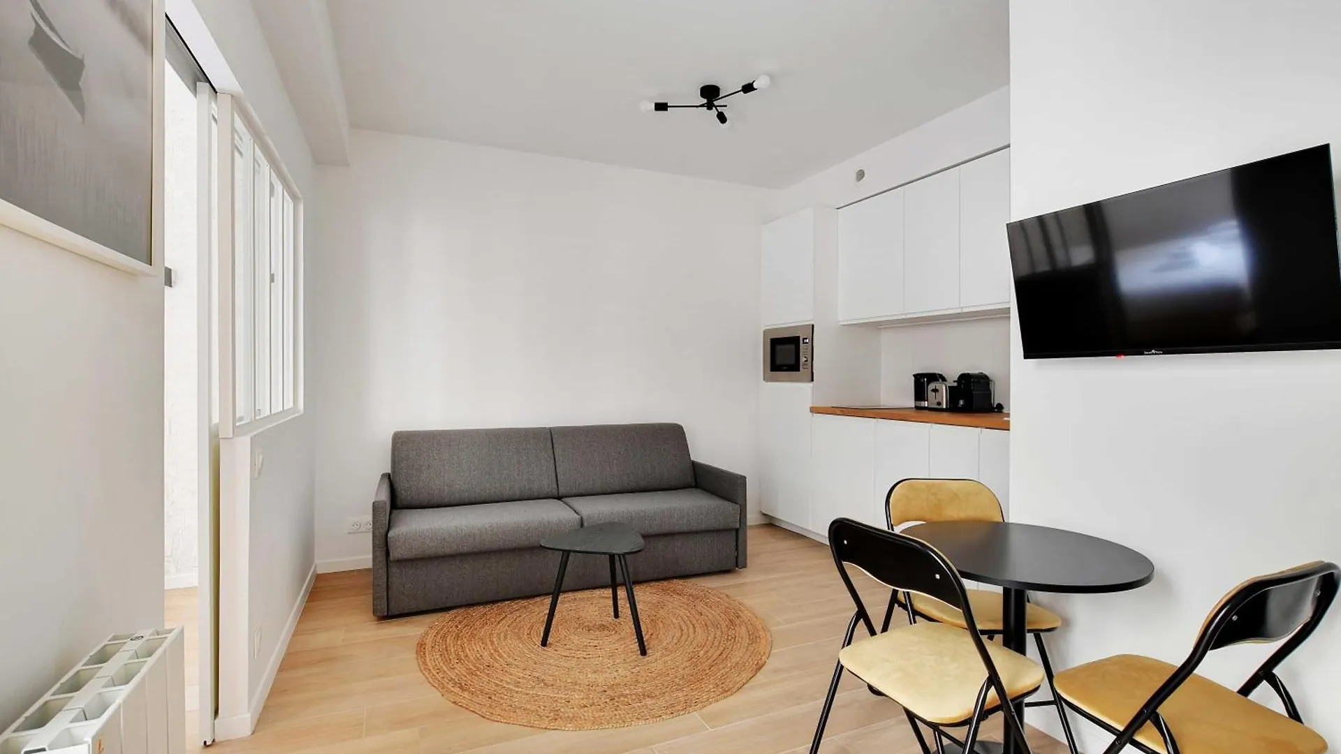 Holiday home Republique Paris