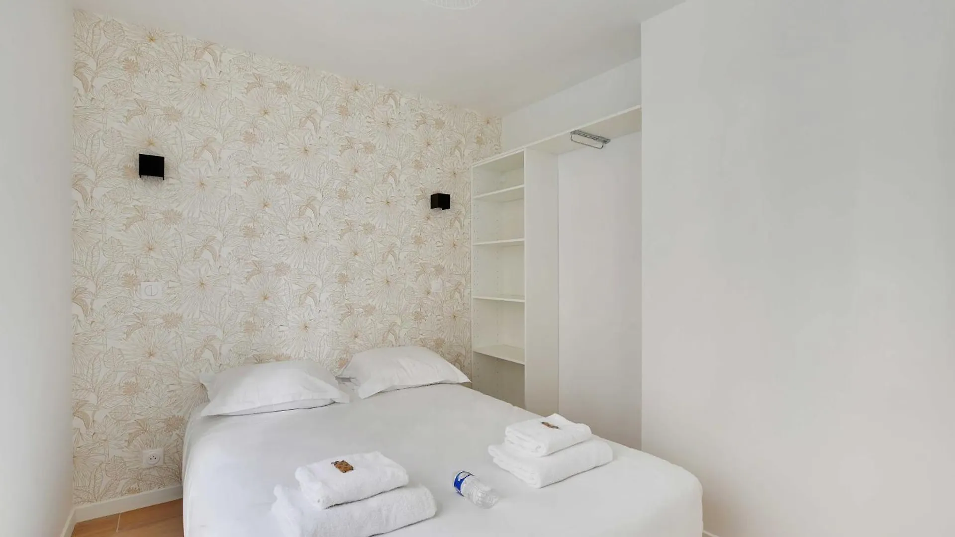 Holiday home Republique Paris